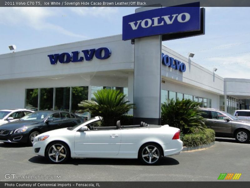 Ice White / Soverign Hide Cacao Brown Leather/Off Black 2011 Volvo C70 T5