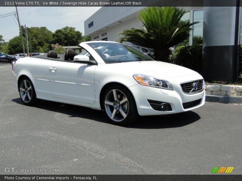 Ice White / Soverign Hide Cacao Brown Leather/Off Black 2011 Volvo C70 T5