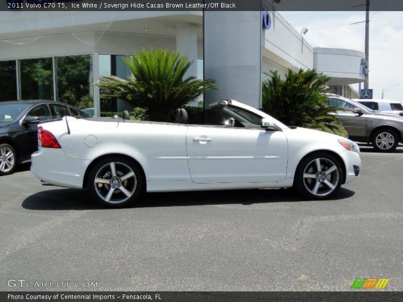 Ice White / Soverign Hide Cacao Brown Leather/Off Black 2011 Volvo C70 T5