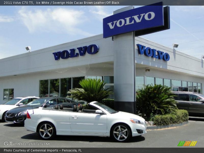 Ice White / Soverign Hide Cacao Brown Leather/Off Black 2011 Volvo C70 T5