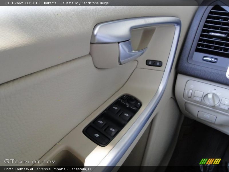 Barents Blue Metallic / Sandstone Beige 2011 Volvo XC60 3.2