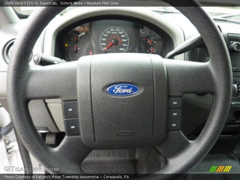 Oxford White / Medium Flint Grey 2005 Ford F150 XL SuperCab