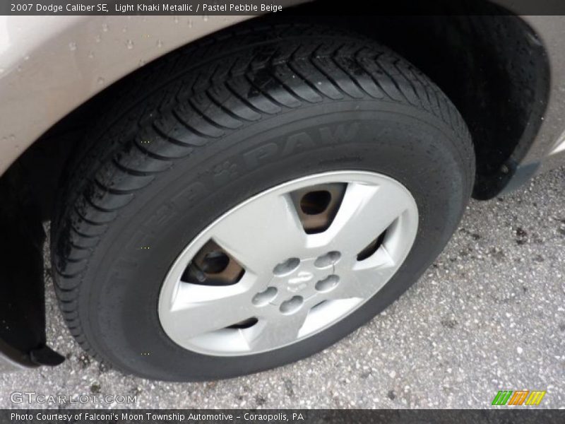 Light Khaki Metallic / Pastel Pebble Beige 2007 Dodge Caliber SE