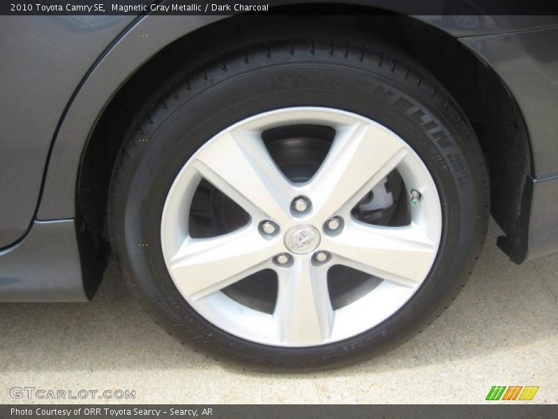Magnetic Gray Metallic / Dark Charcoal 2010 Toyota Camry SE