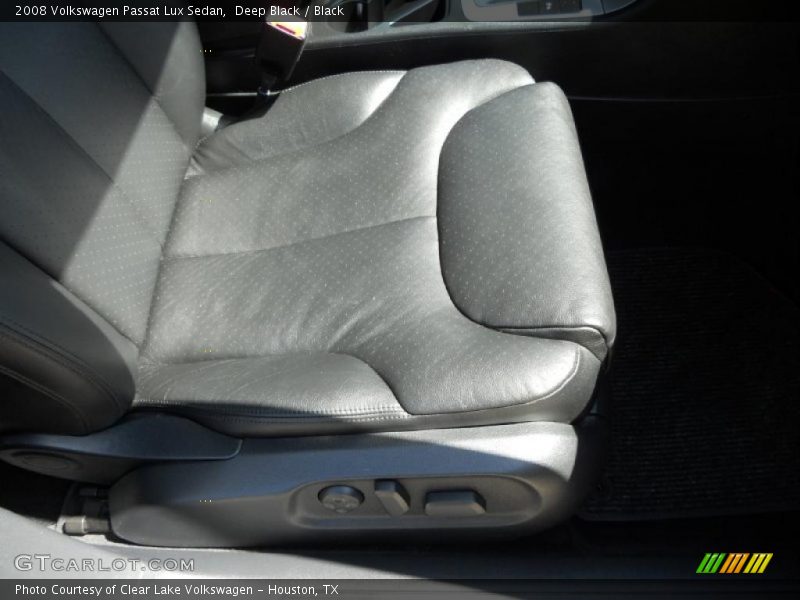 Deep Black / Black 2008 Volkswagen Passat Lux Sedan