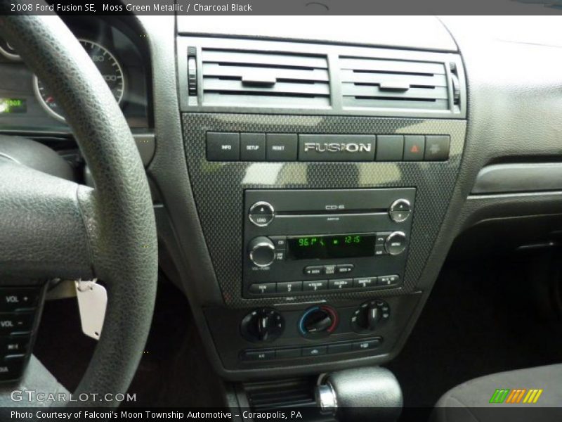 Moss Green Metallic / Charcoal Black 2008 Ford Fusion SE