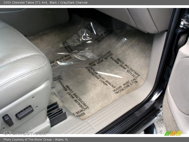 Black / Gray/Dark Charcoal 2003 Chevrolet Tahoe Z71 4x4