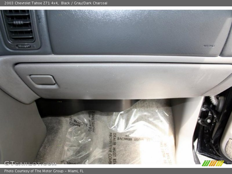 Black / Gray/Dark Charcoal 2003 Chevrolet Tahoe Z71 4x4
