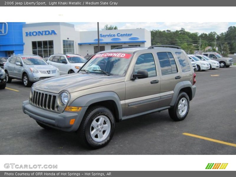 Light Khaki Metallic / Medium Slate Gray 2006 Jeep Liberty Sport