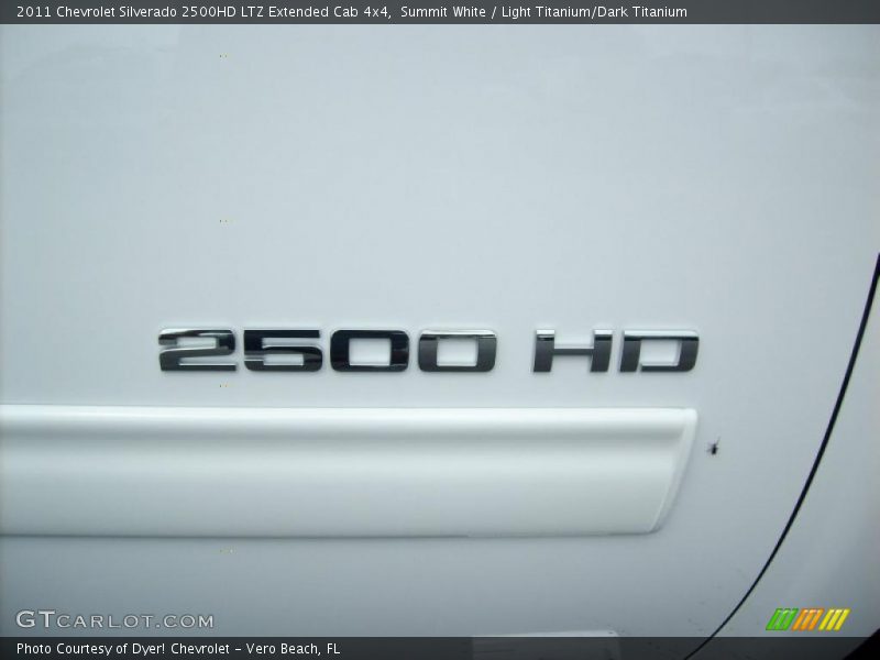 Summit White / Light Titanium/Dark Titanium 2011 Chevrolet Silverado 2500HD LTZ Extended Cab 4x4