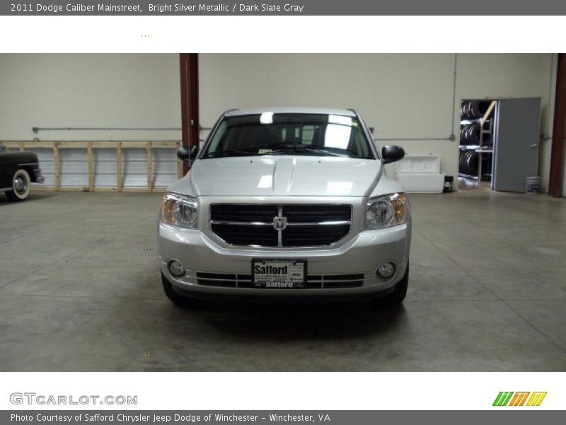Bright Silver Metallic / Dark Slate Gray 2011 Dodge Caliber Mainstreet