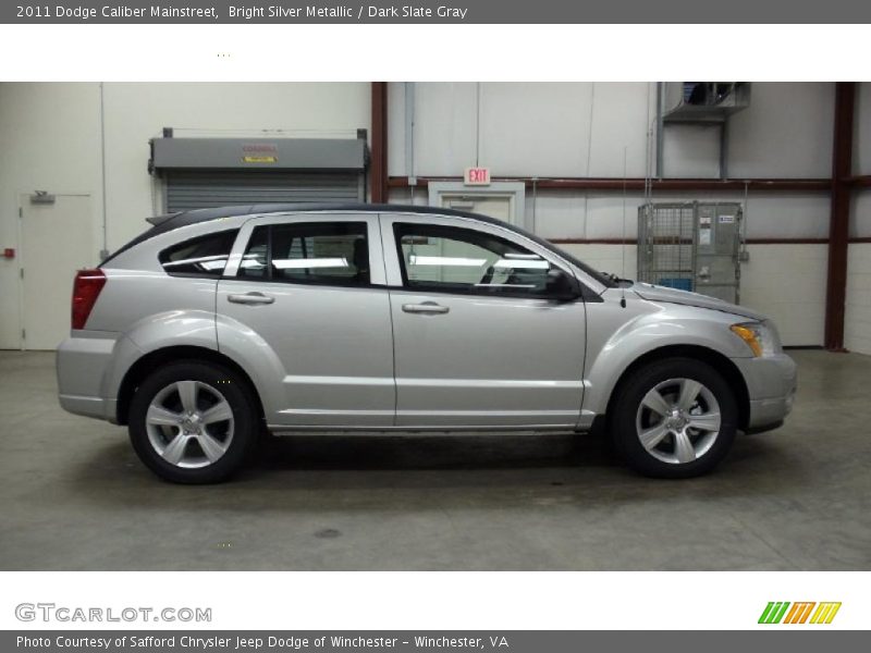 Bright Silver Metallic / Dark Slate Gray 2011 Dodge Caliber Mainstreet