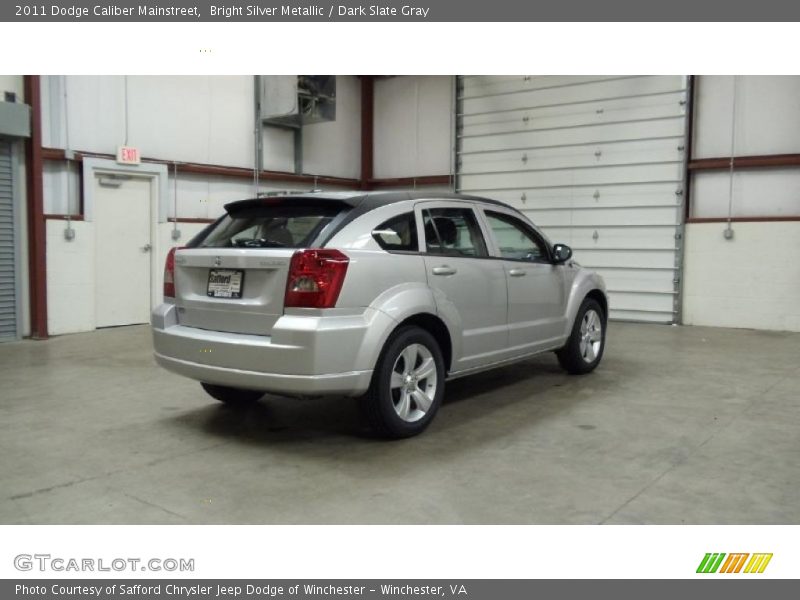 Bright Silver Metallic / Dark Slate Gray 2011 Dodge Caliber Mainstreet