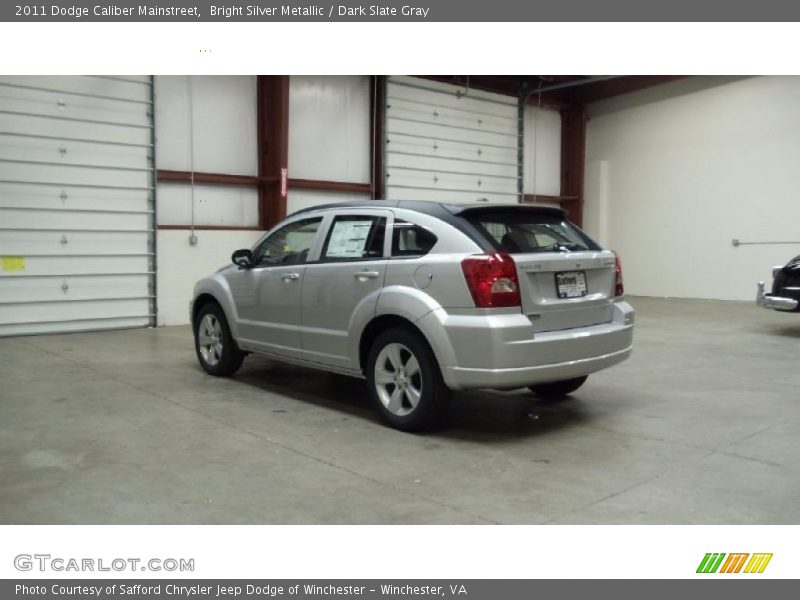 Bright Silver Metallic / Dark Slate Gray 2011 Dodge Caliber Mainstreet