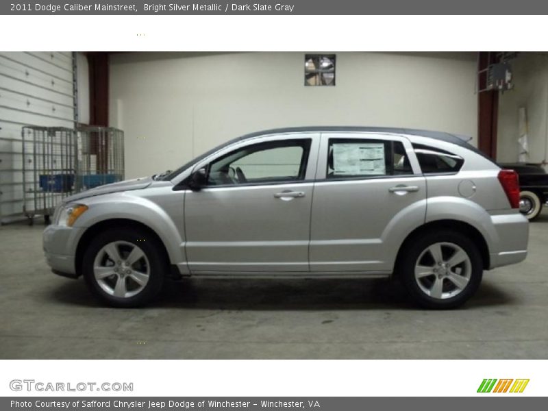 Bright Silver Metallic / Dark Slate Gray 2011 Dodge Caliber Mainstreet