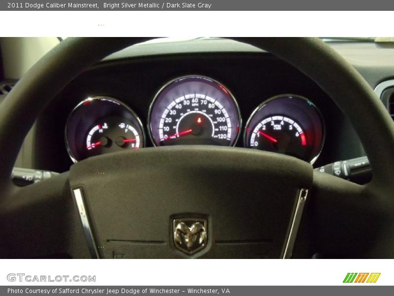 Bright Silver Metallic / Dark Slate Gray 2011 Dodge Caliber Mainstreet