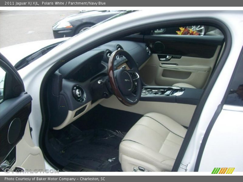 Polaris White / Parchment/Navy Blue 2011 Jaguar XJ XJL