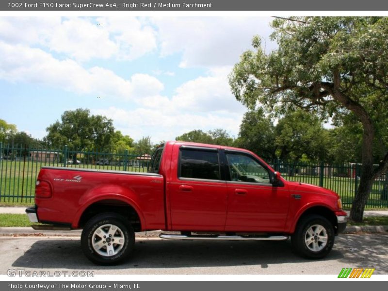 Bright Red / Medium Parchment 2002 Ford F150 Lariat SuperCrew 4x4