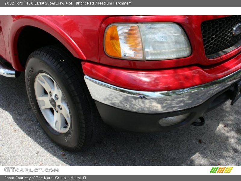 Bright Red / Medium Parchment 2002 Ford F150 Lariat SuperCrew 4x4