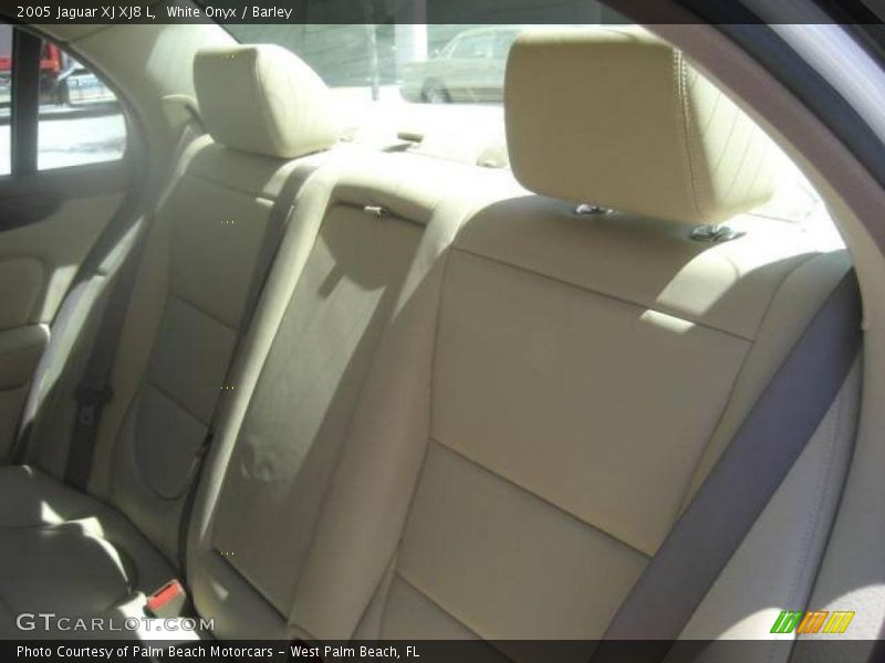 White Onyx / Barley 2005 Jaguar XJ XJ8 L