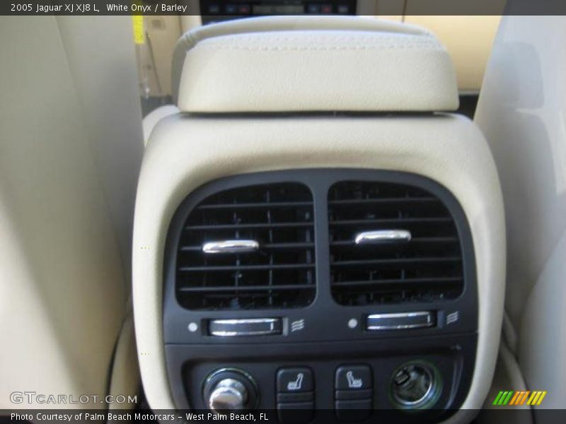 White Onyx / Barley 2005 Jaguar XJ XJ8 L