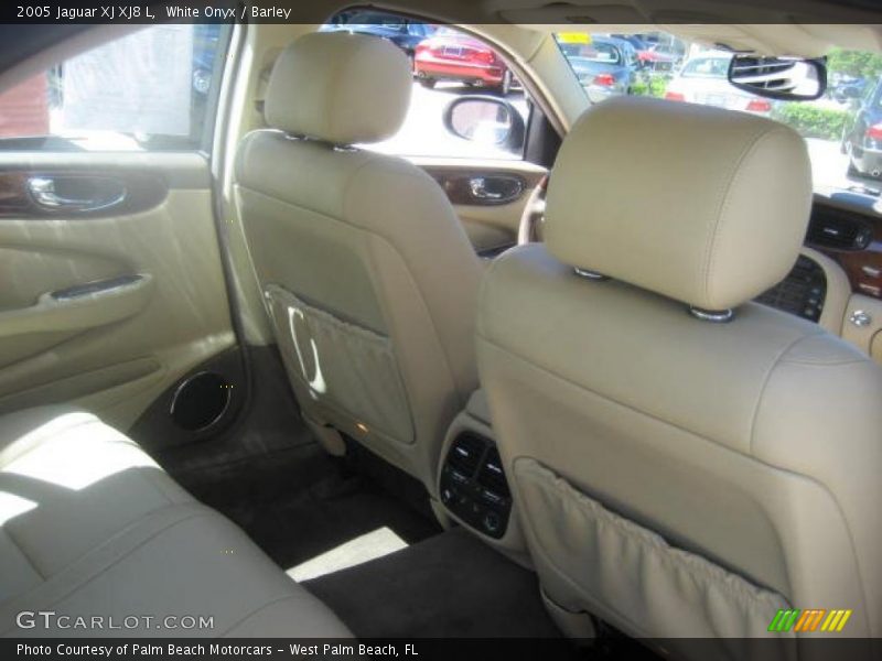 White Onyx / Barley 2005 Jaguar XJ XJ8 L