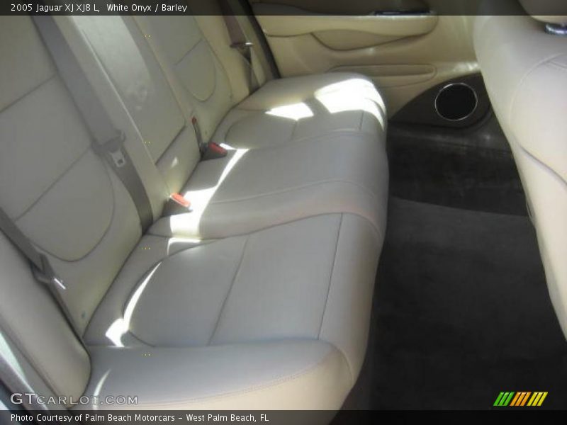 White Onyx / Barley 2005 Jaguar XJ XJ8 L