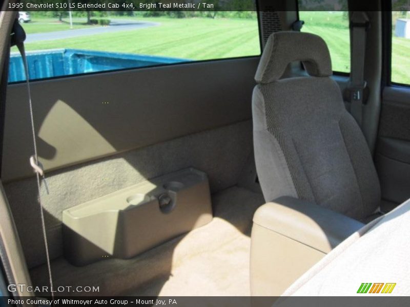 Bright Teal Metallic / Tan 1995 Chevrolet S10 LS Extended Cab 4x4