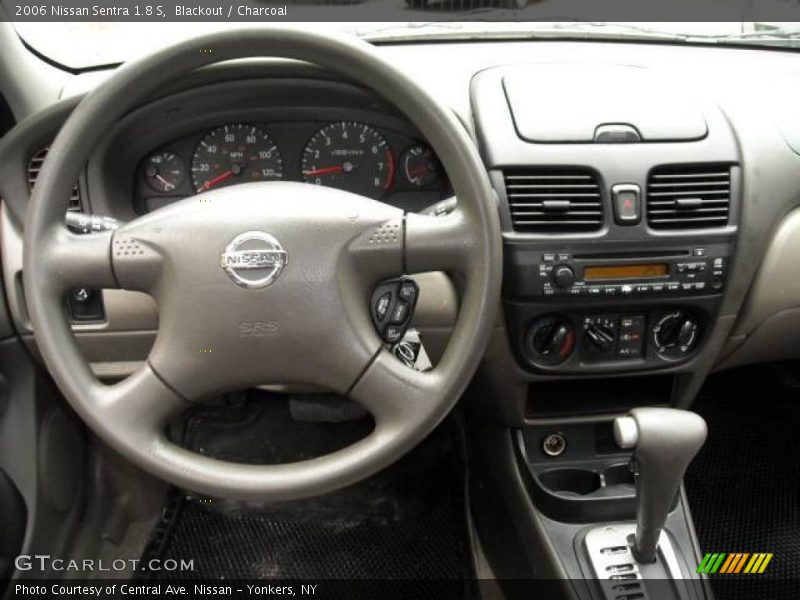 Blackout / Charcoal 2006 Nissan Sentra 1.8 S