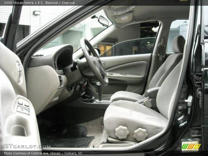 Blackout / Charcoal 2006 Nissan Sentra 1.8 S