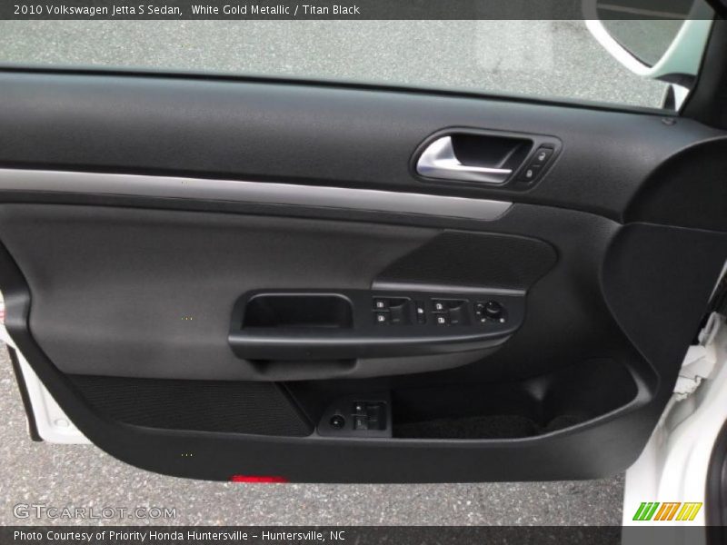 White Gold Metallic / Titan Black 2010 Volkswagen Jetta S Sedan