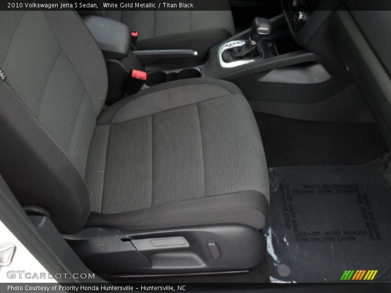 White Gold Metallic / Titan Black 2010 Volkswagen Jetta S Sedan