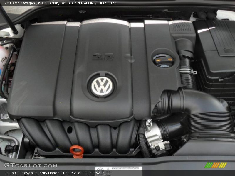 White Gold Metallic / Titan Black 2010 Volkswagen Jetta S Sedan