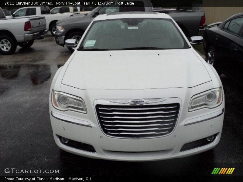 Ivory Tri-Coat Pearl / Black/Light Frost Beige 2011 Chrysler 300 Limited