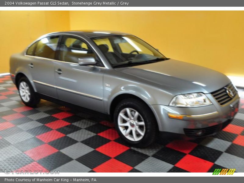 Stonehenge Grey Metallic / Grey 2004 Volkswagen Passat GLS Sedan