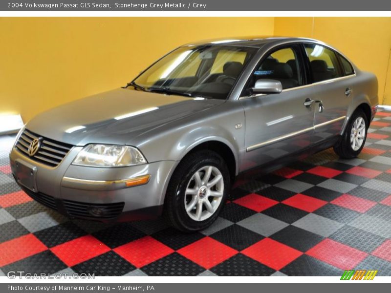 Stonehenge Grey Metallic / Grey 2004 Volkswagen Passat GLS Sedan