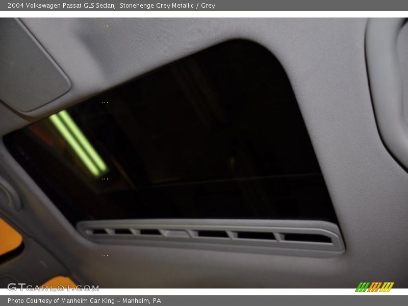 Stonehenge Grey Metallic / Grey 2004 Volkswagen Passat GLS Sedan