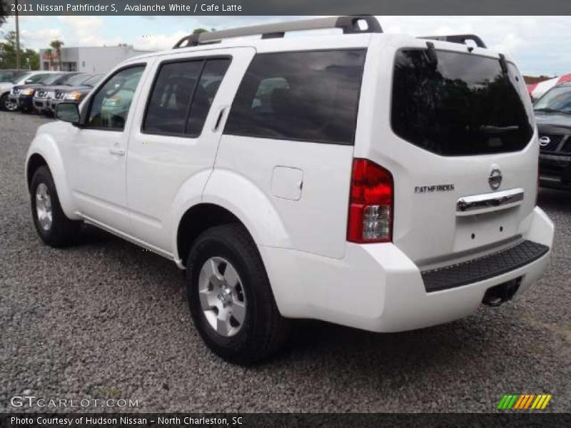 Avalanche White / Cafe Latte 2011 Nissan Pathfinder S