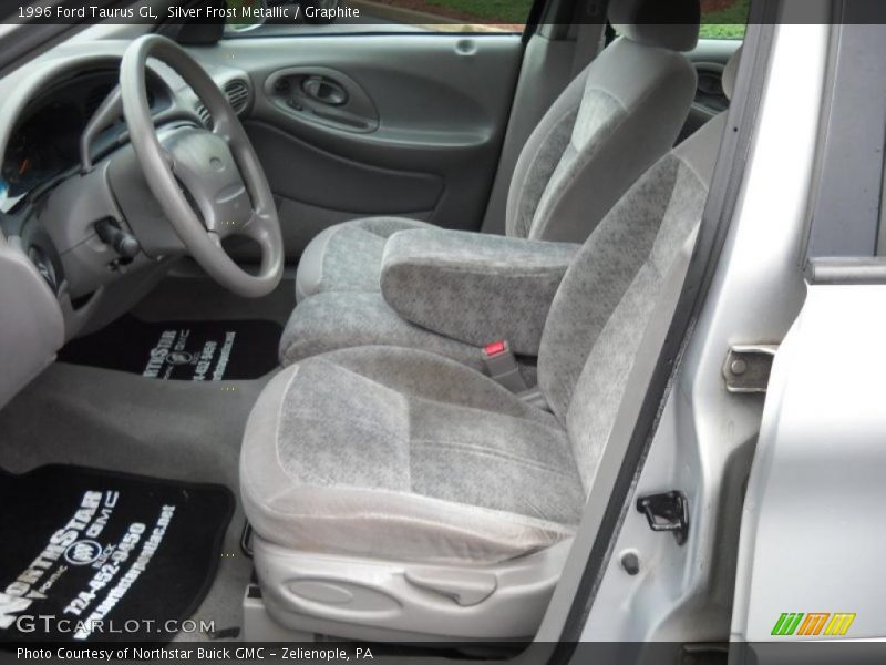 Silver Frost Metallic / Graphite 1996 Ford Taurus GL