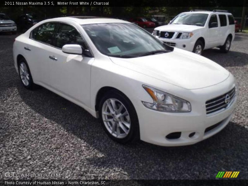 Winter Frost White / Charcoal 2011 Nissan Maxima 3.5 S