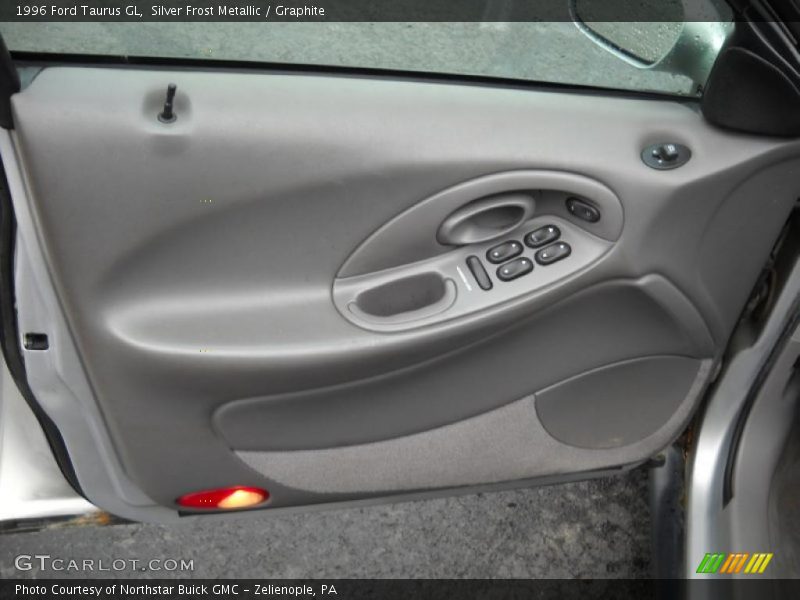 Silver Frost Metallic / Graphite 1996 Ford Taurus GL