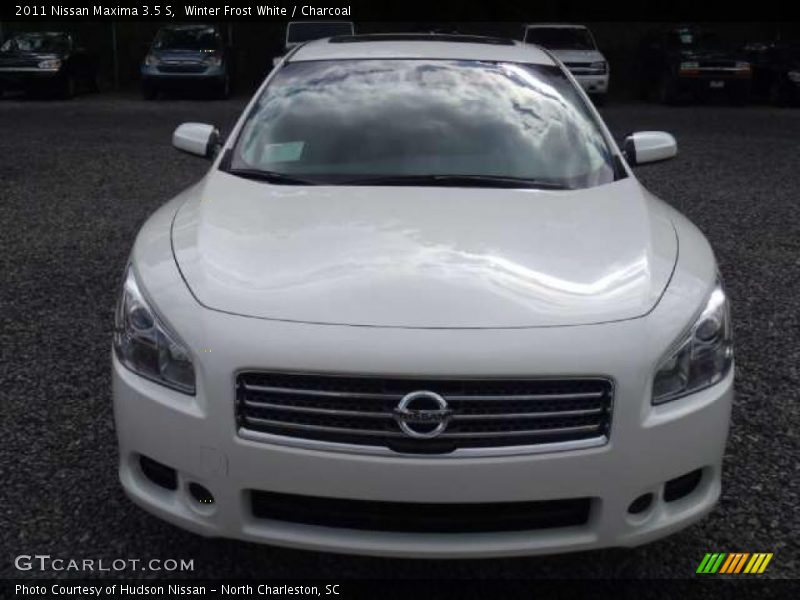 Winter Frost White / Charcoal 2011 Nissan Maxima 3.5 S
