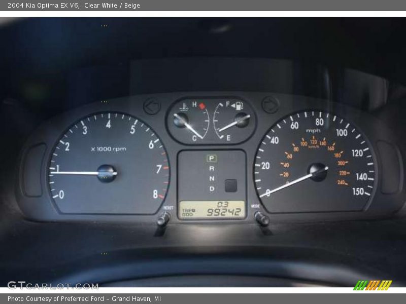 Clear White / Beige 2004 Kia Optima EX V6