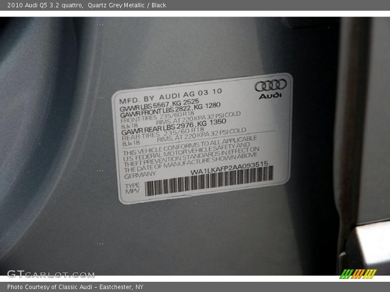 Quartz Grey Metallic / Black 2010 Audi Q5 3.2 quattro
