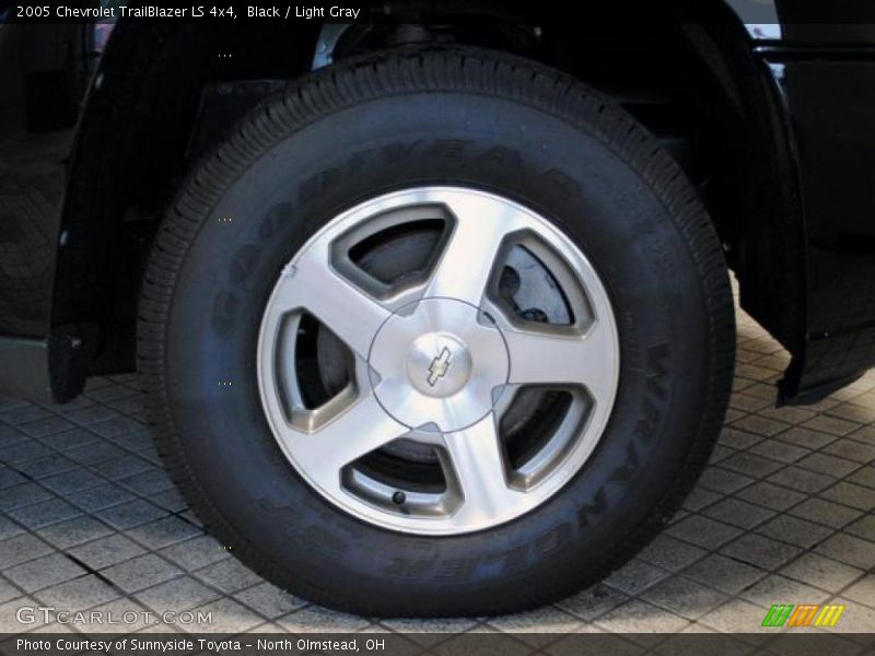 Black / Light Gray 2005 Chevrolet TrailBlazer LS 4x4