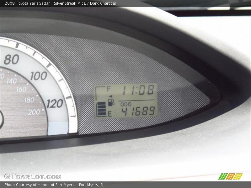 Silver Streak Mica / Dark Charcoal 2008 Toyota Yaris Sedan