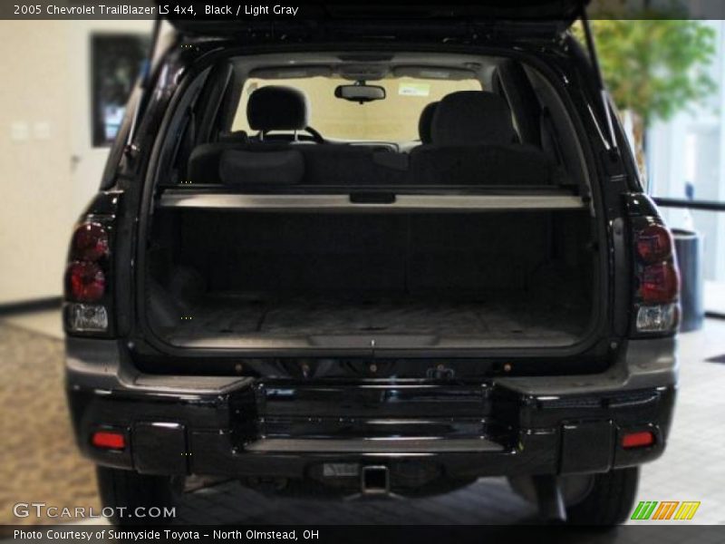Black / Light Gray 2005 Chevrolet TrailBlazer LS 4x4