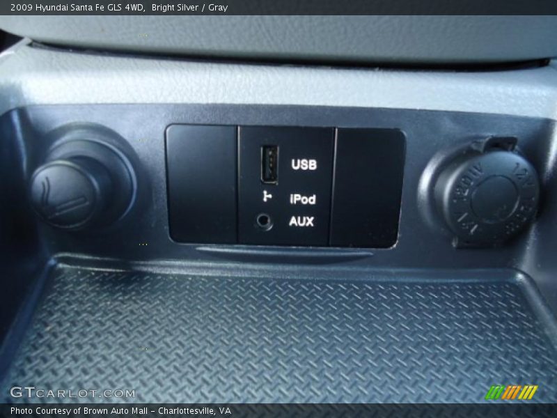 Bright Silver / Gray 2009 Hyundai Santa Fe GLS 4WD