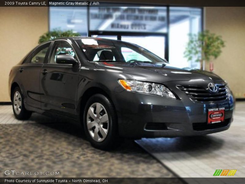 Magnetic Gray Metallic / Ash 2009 Toyota Camry LE