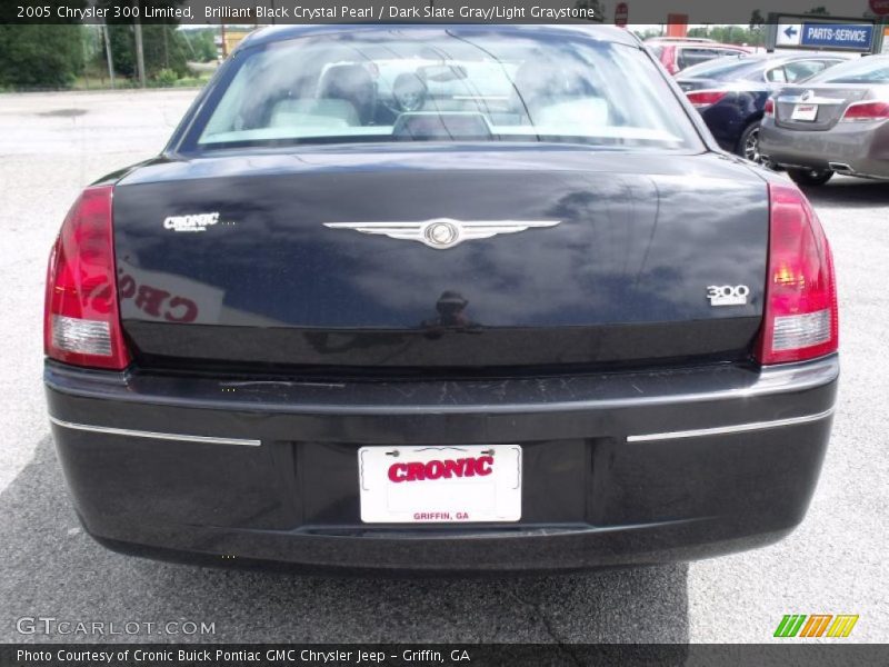 Brilliant Black Crystal Pearl / Dark Slate Gray/Light Graystone 2005 Chrysler 300 Limited
